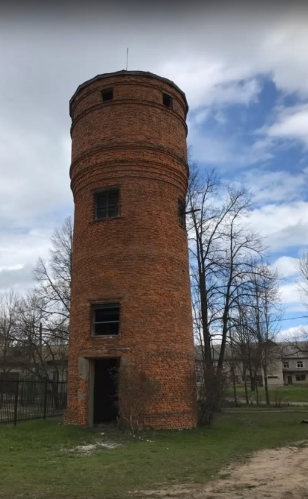 Кирпичная кладка водонапорной башни
